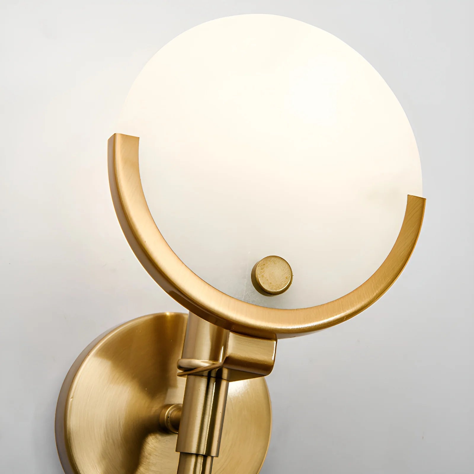 Lennar Visual_Alabaster Ava Brass Wall Lamp