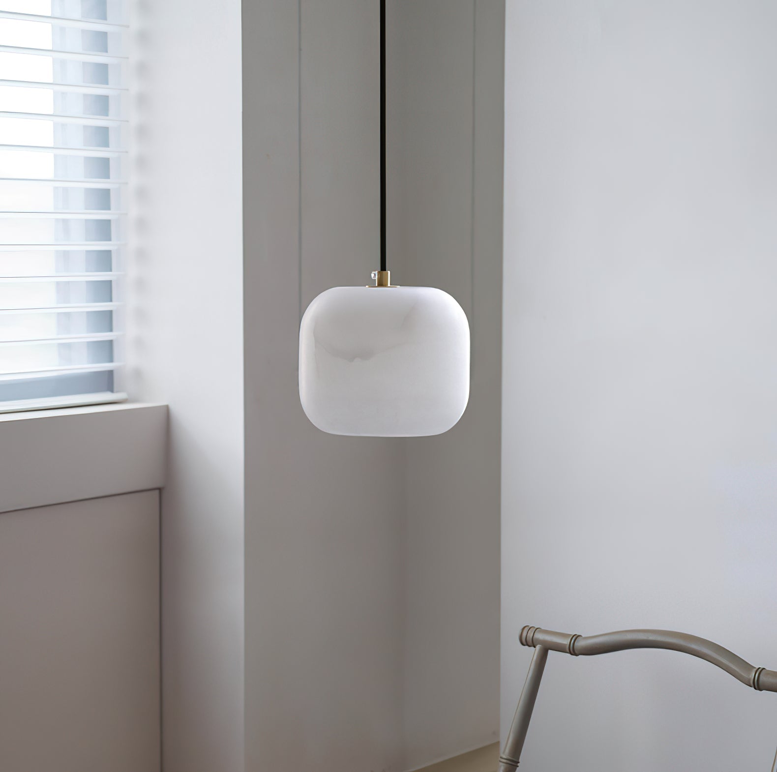 Lennar Visual_Alabaster Bedside Pendant Light