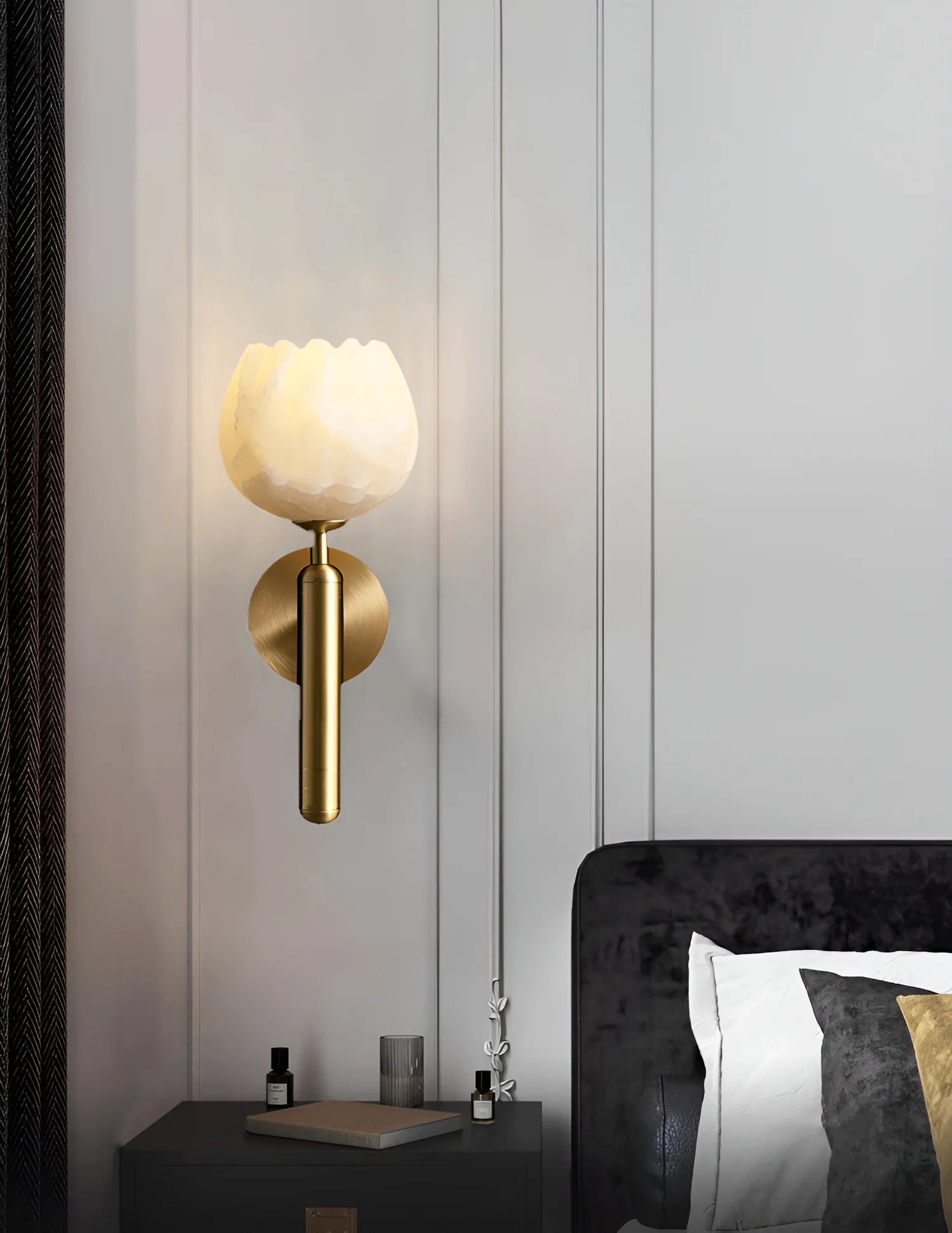 Lennar Visual_Alabaster Mian Wall Lamp