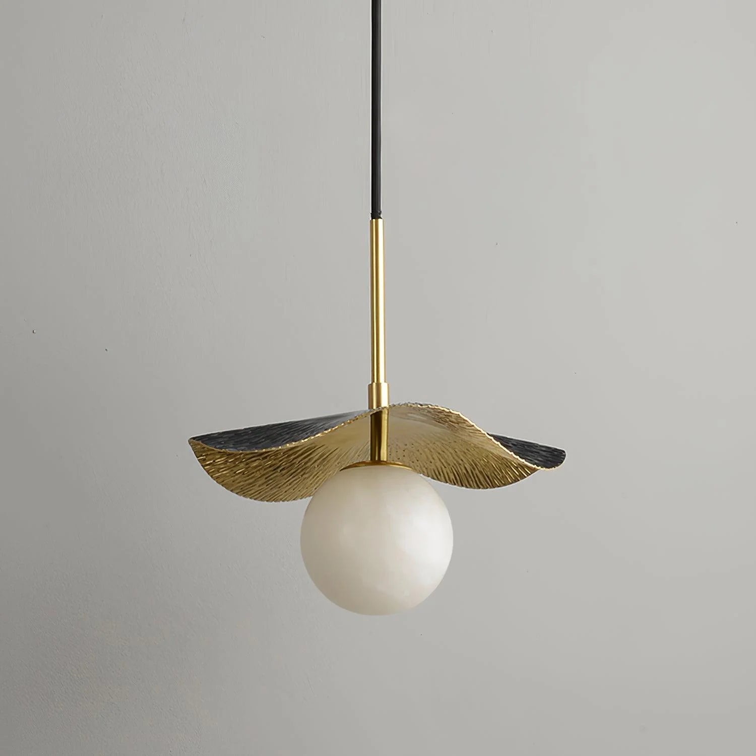 Lennar Visual_Alabaster Montera Brass Pendant Light