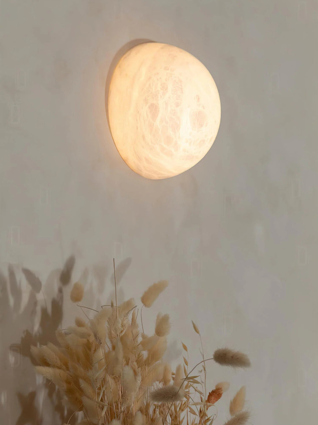 Lennar Visual_Alabaster Pebble White Wall Lamp