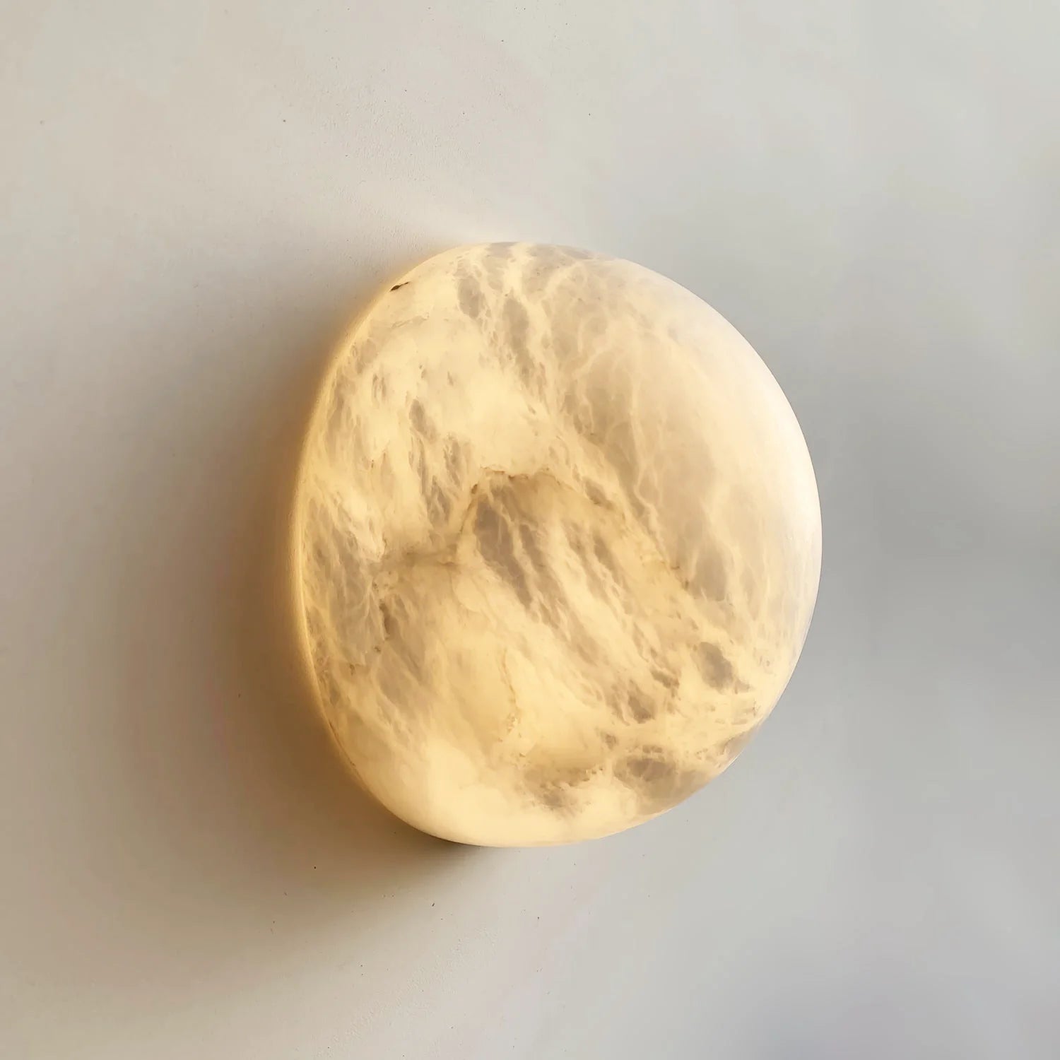 Lennar Visual_Alabaster Pebble White Wall Lamp