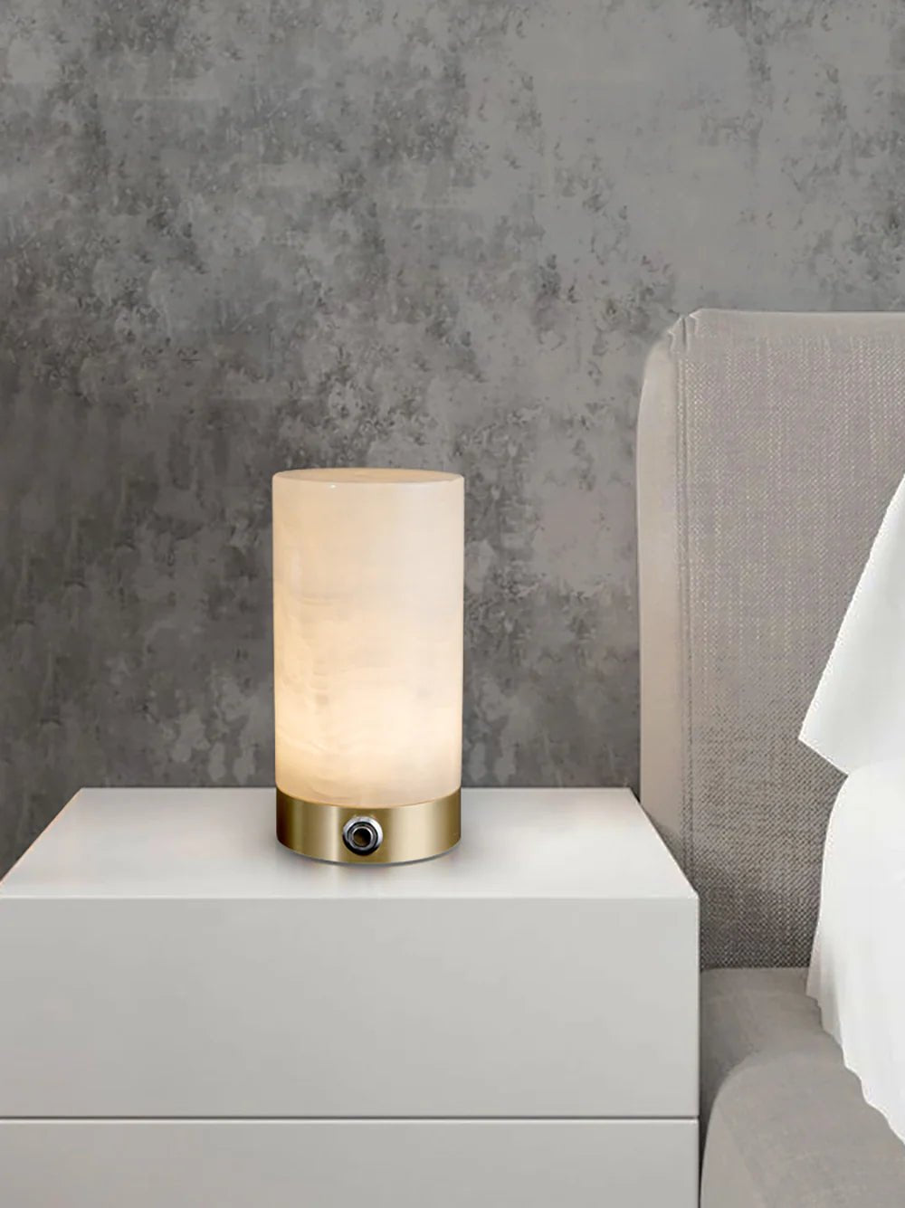 Lennar Visual_Cylindrical Totem Alabaster Table Lamp