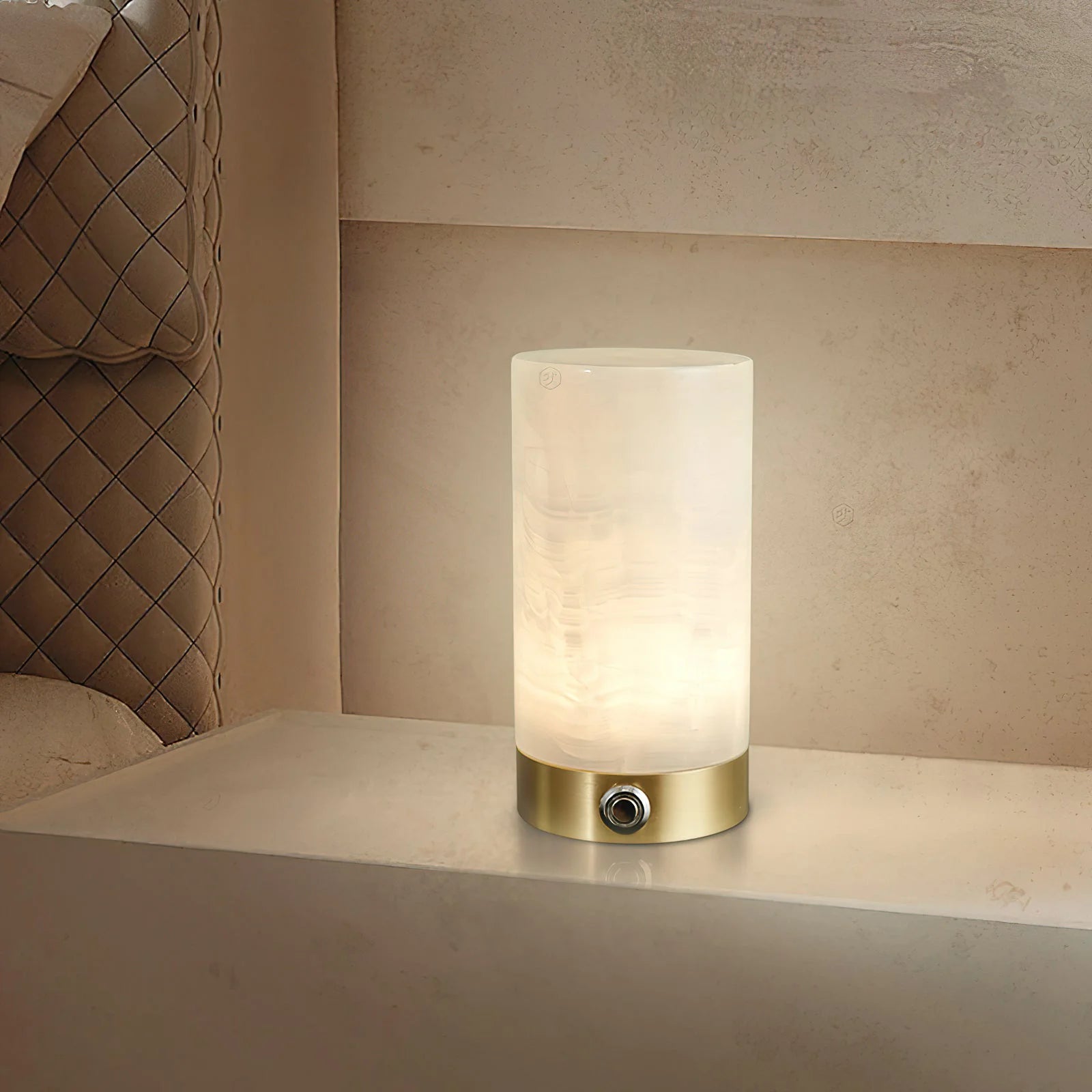 Lennar Visual_Cylindrical Totem Alabaster Table Lamp