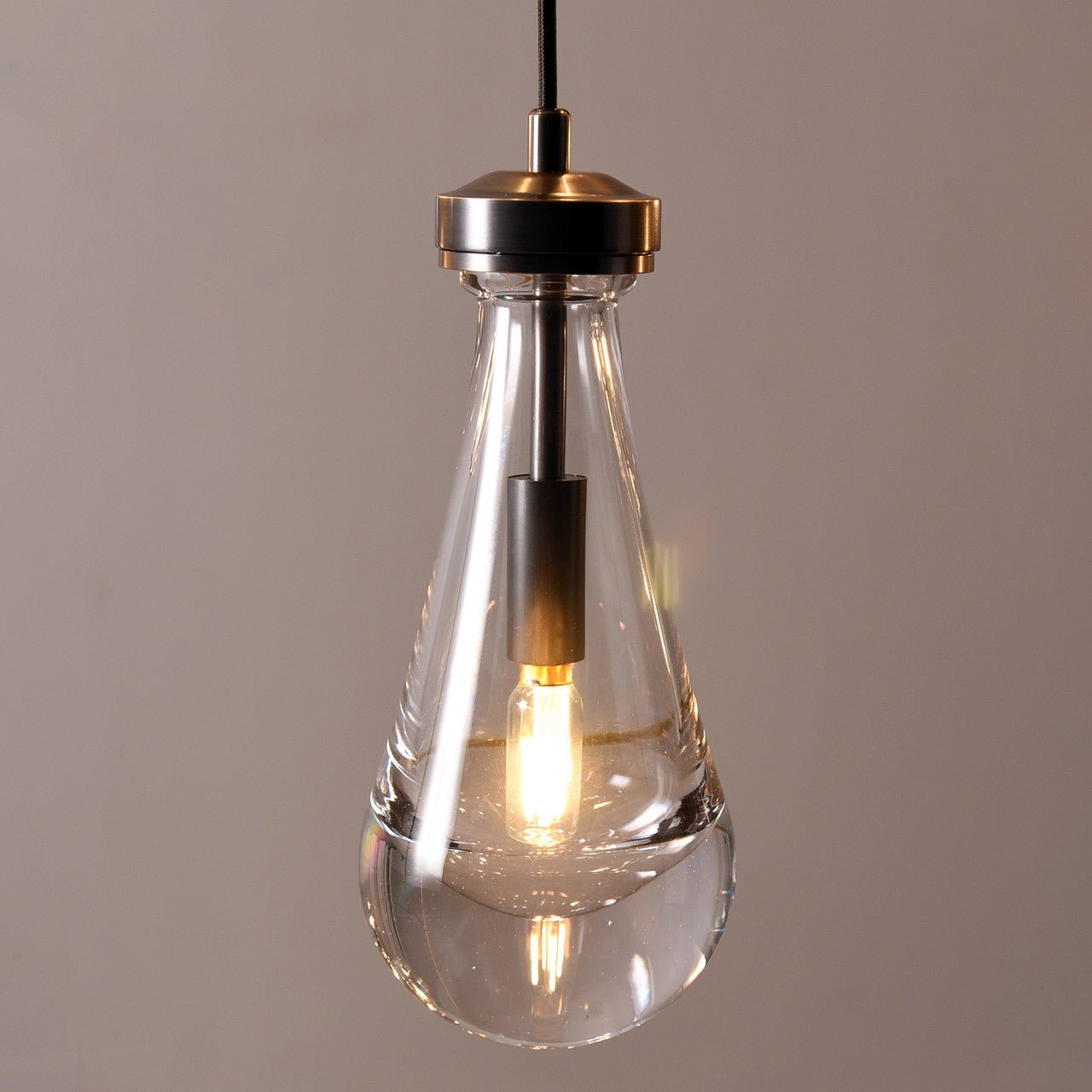 Lennar Visual_Drovia Rain Rod Pendant Light