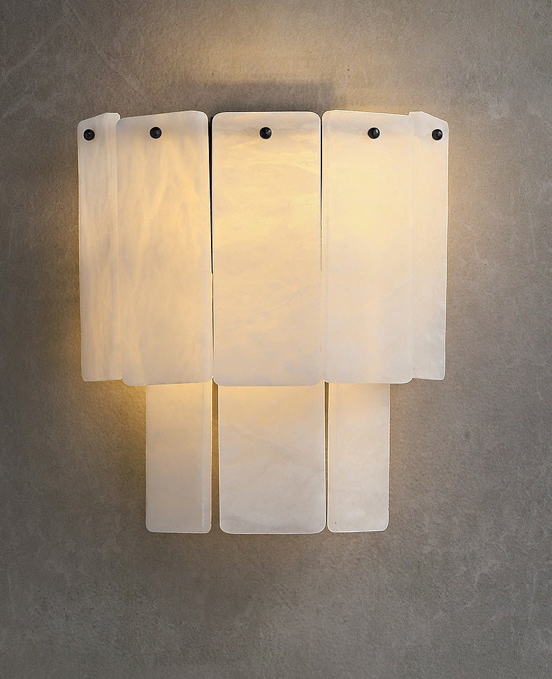 Lennar Visual_Eichholtz blason wall lamp