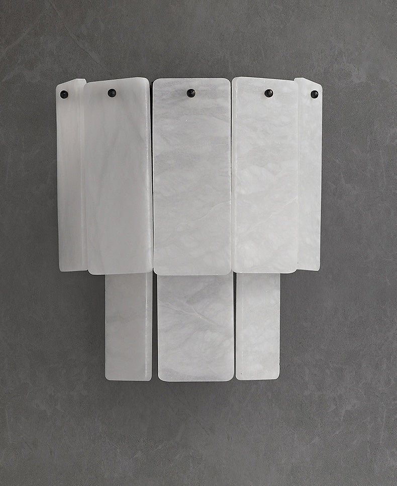 Lennar Visual_Eichholtz blason wall lamp