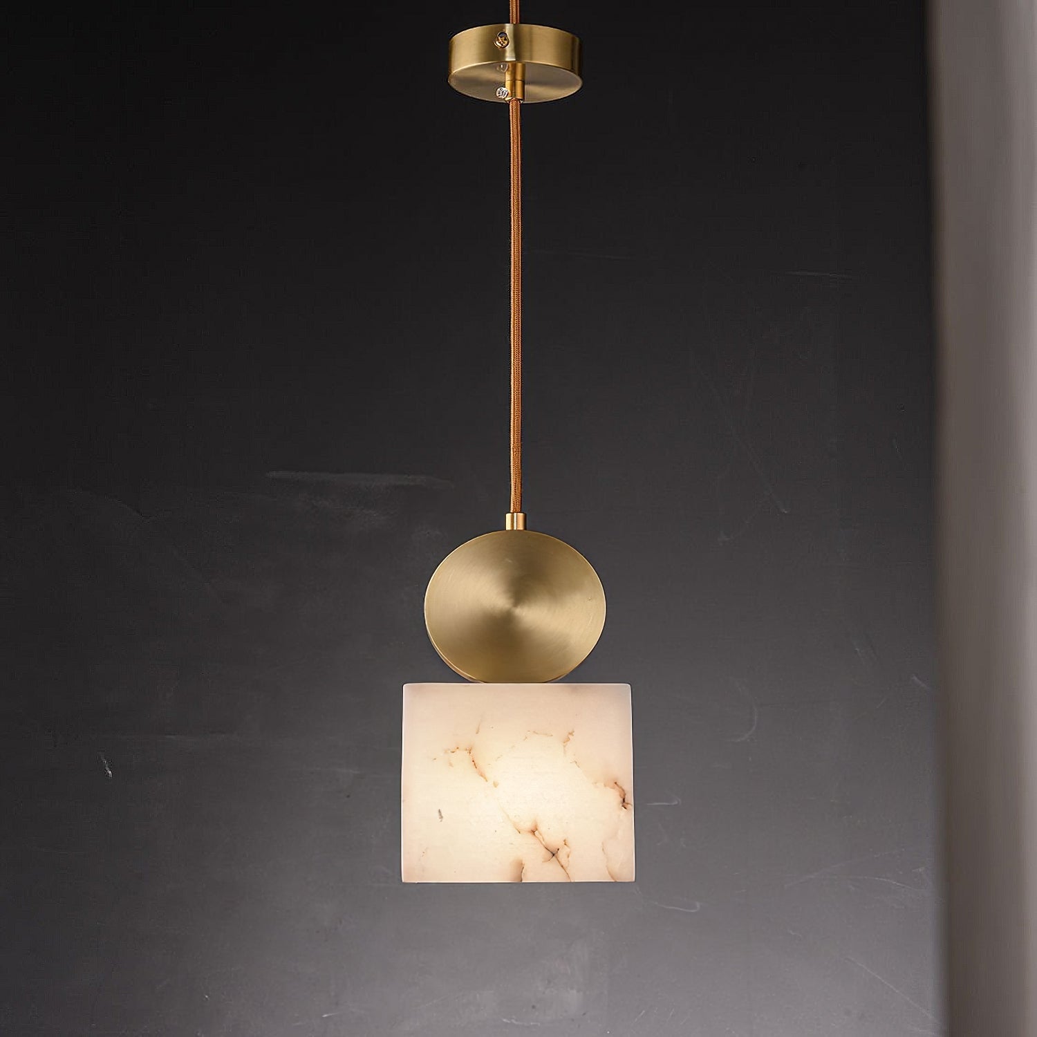 Lennar Visual_Etruscan Pendant Light