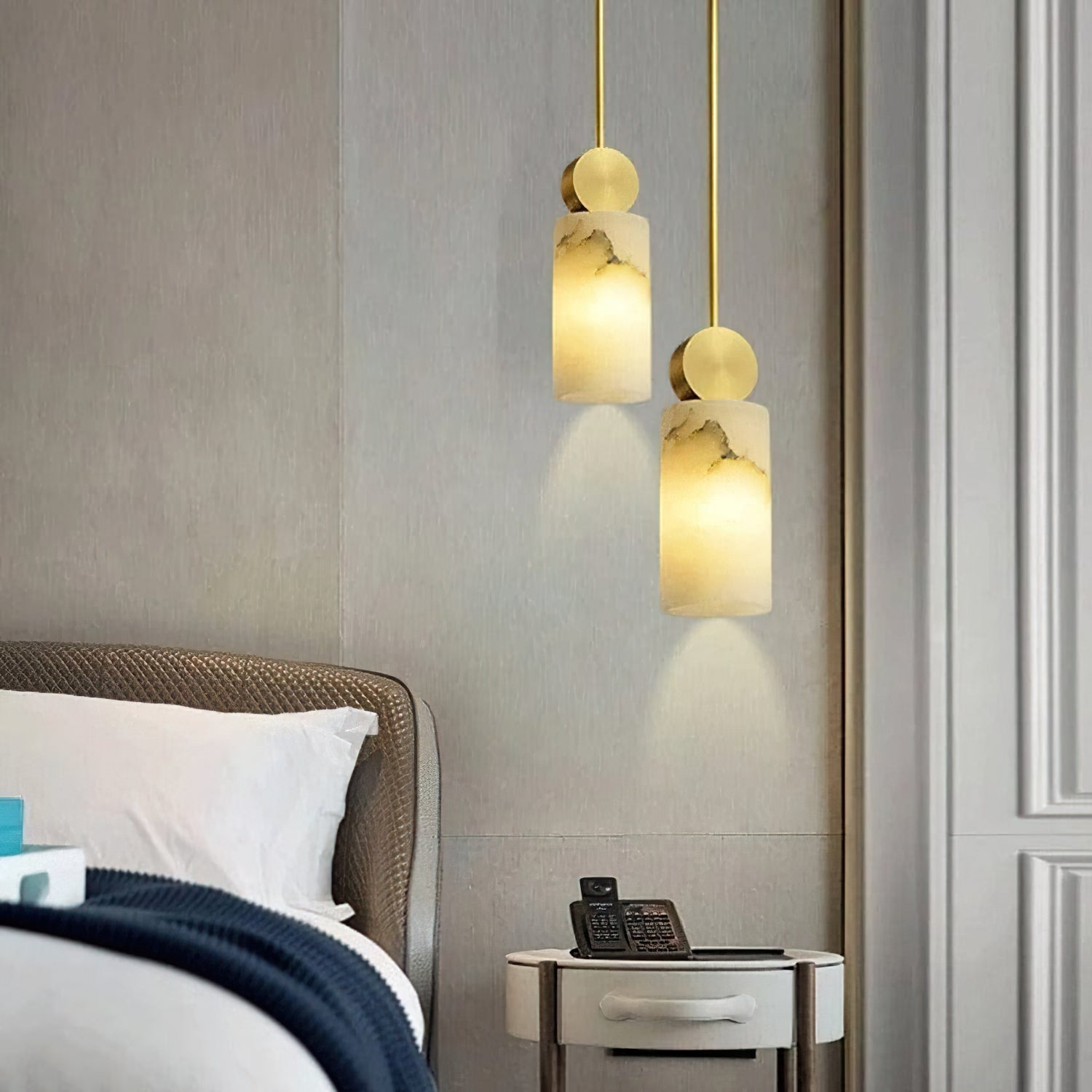 Lennar Visual_Etruscan Pendant Light