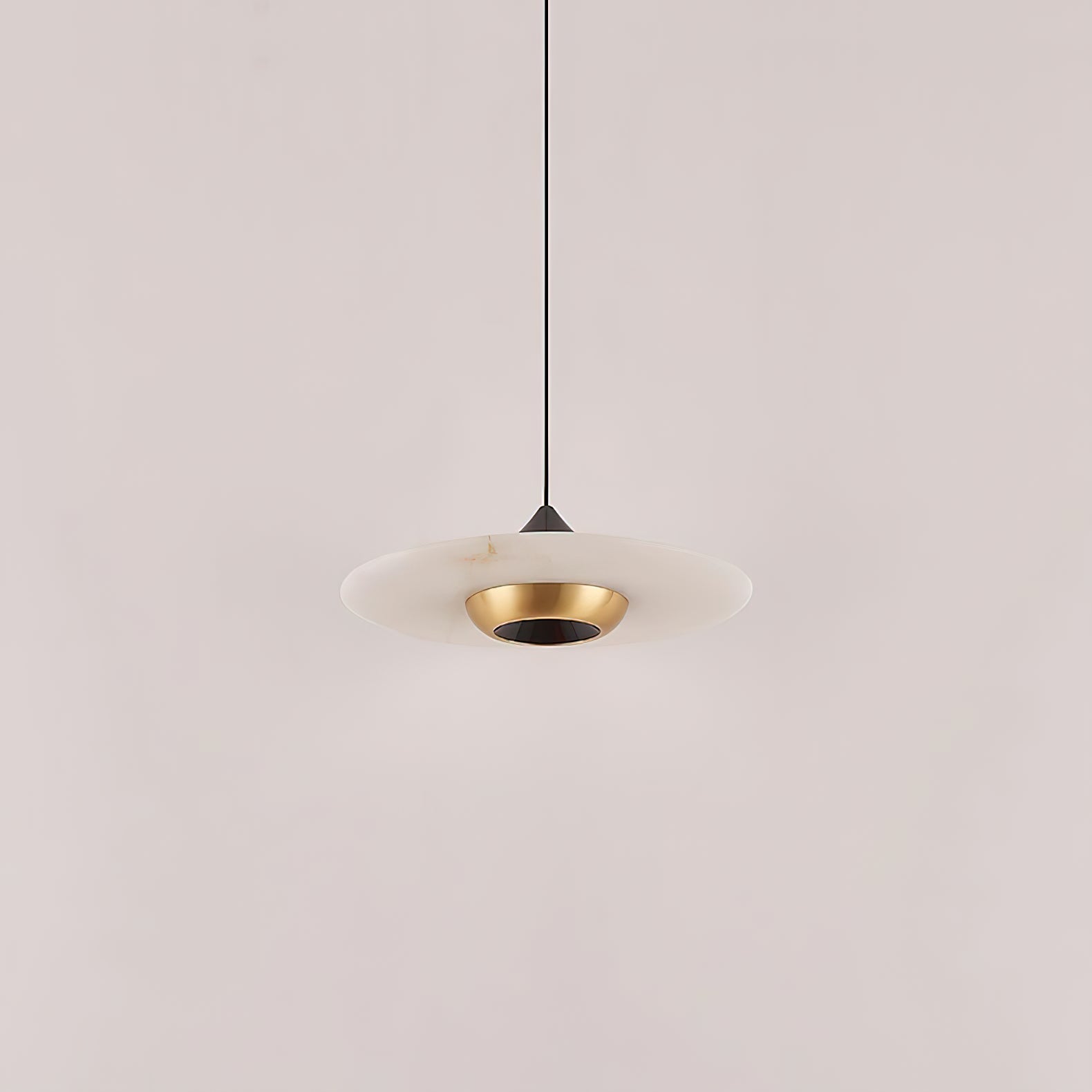 Lennar Visual_Flying Saucer Marble Pendant Lamp