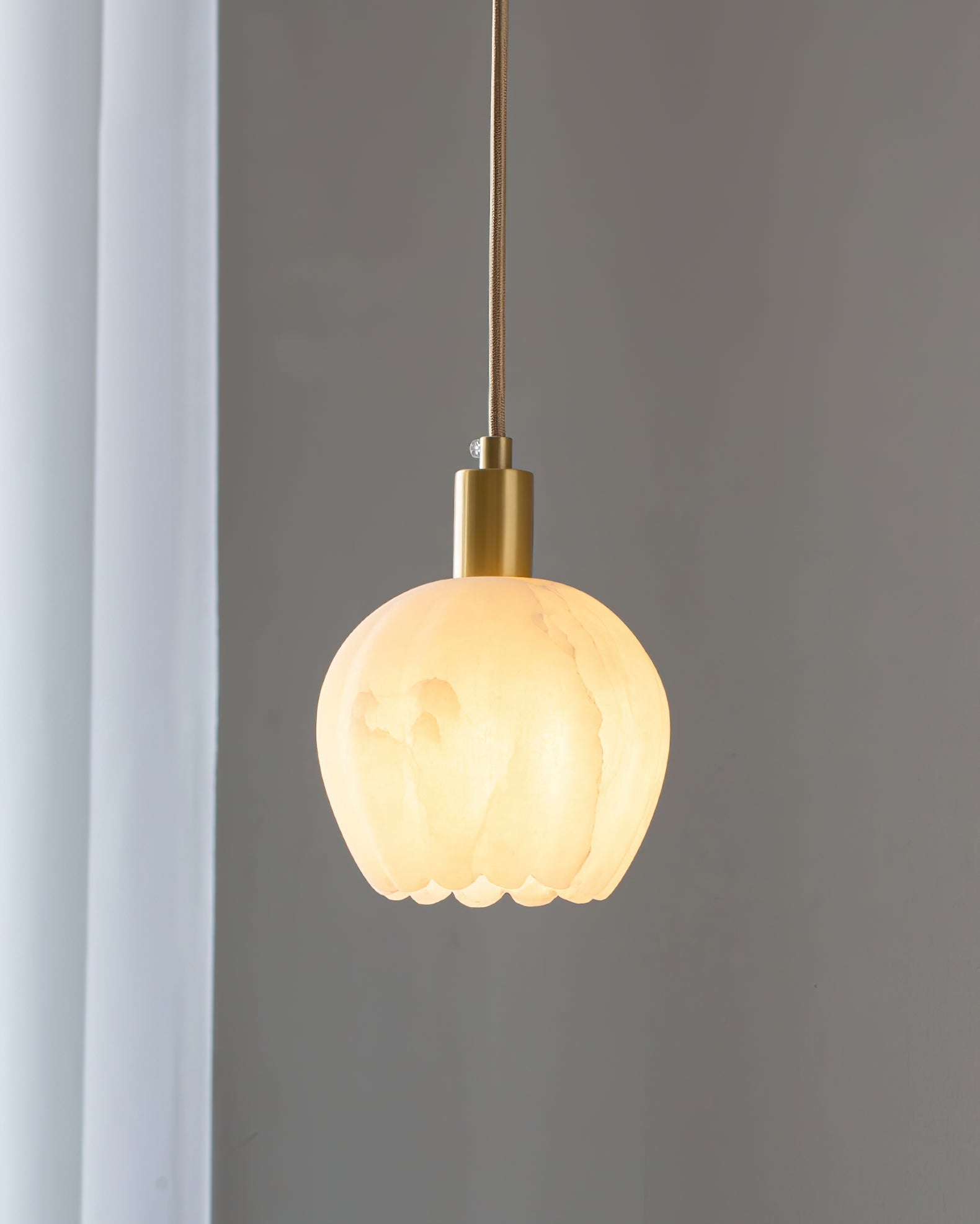 Lennar Visual_Lilin Alabaster Pendant Light