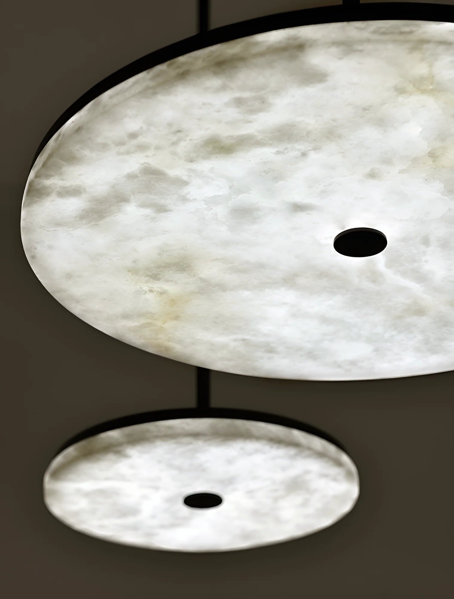 Pendant LightManhattan Alabaster Pendant LightDia 20cm / ∅ 7.9″Black & WhiteLennar Visual