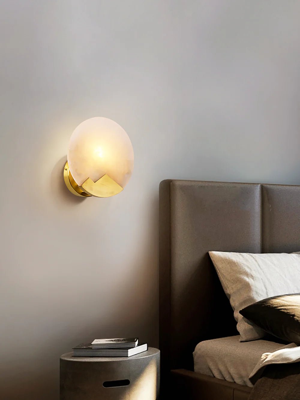 Wall LightModern Alabaster Brass Wall LightDia 26cm x H 26cm / ∅ 10.2″ x H 10.2″WhiteLennar Visual