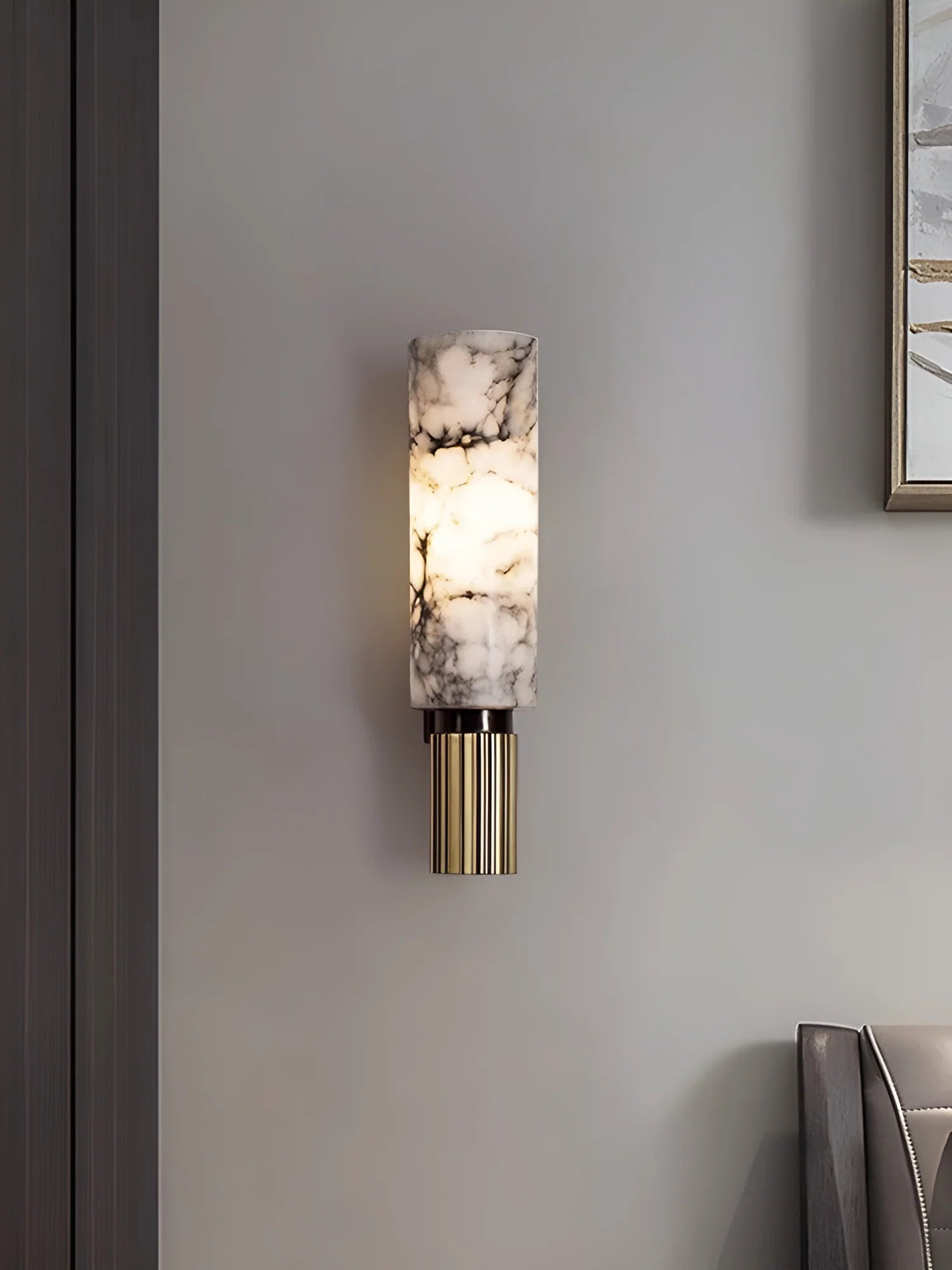 Wall LampModern Riviera Alabaster Wall LampDia 13cm x H 34cm / ∅ 5.1″ x H 13.4″Brass & WhiteLennar Visual