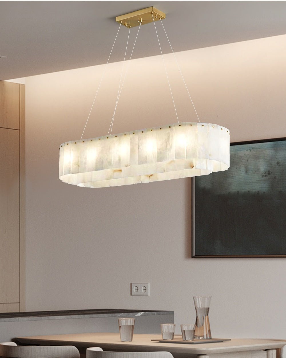 ChandelierPembridge Alabaster ChandelierL 100cm x 35cm x H 20cm / L 39.4″ x L 13.7″ x H 7.9″GoldLennar Visual