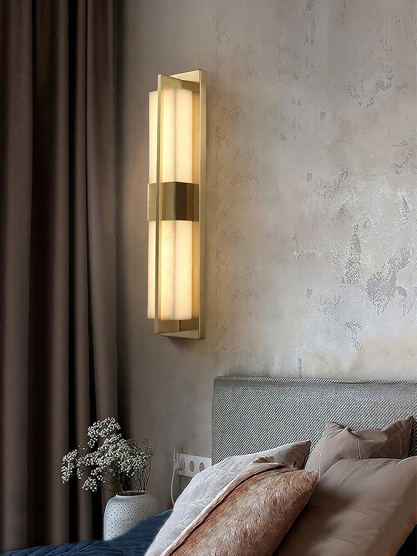 Wall SconceRectangular Alabaster Modern Brass Wall SconceDia 12cm x H 60cm / ∅ 4.7″ x H 23.6″Brass & WhiteLennar Visual
