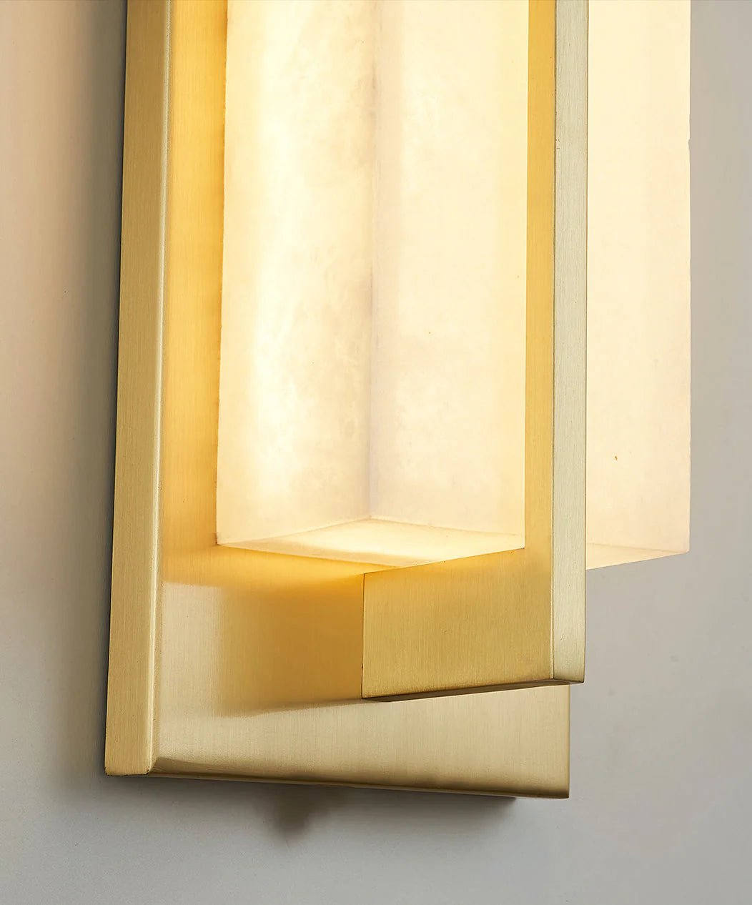Wall SconceRectangular Alabaster Modern Brass Wall SconceDia 12cm x H 80cm / ∅ 4.7″ x H 31.5″ *2Black & WhiteLennar Visual