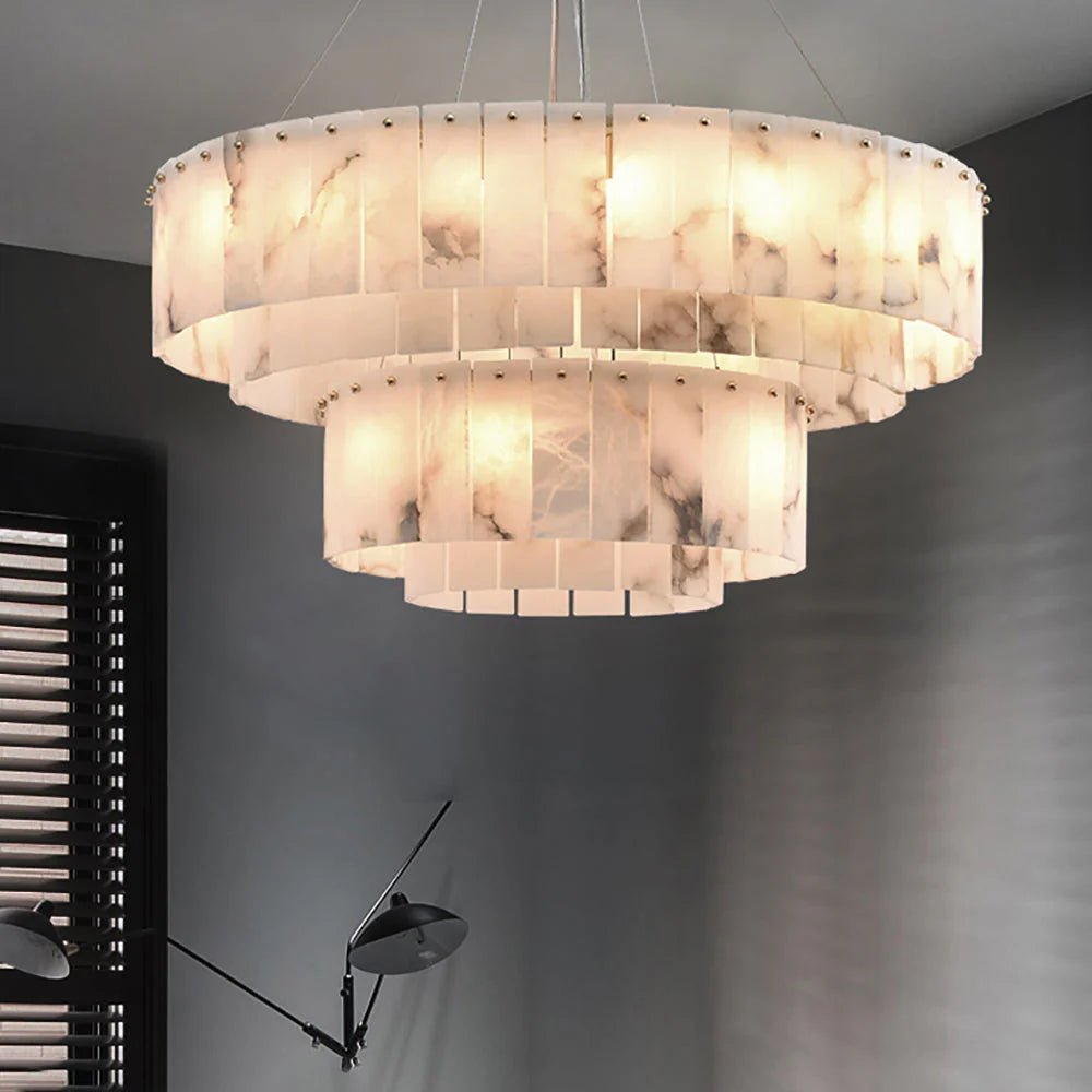 ChandelierRock Alabaster ChandelierDia 100cm + 60cm x H 22cm / L 39.4″ + L 23.6″ x H 8.7″GoldLennar Visual