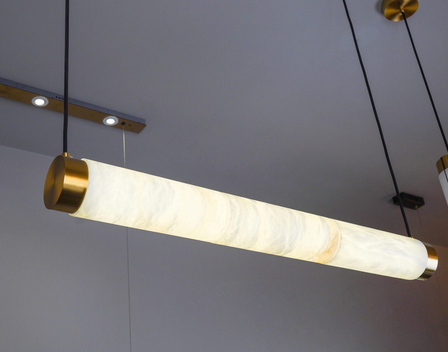 Pendant LightStrip Alabaster Pendant LightL 8cm x H 50cm / L 3.1″ x H 19.7″WhiteLennar Visual