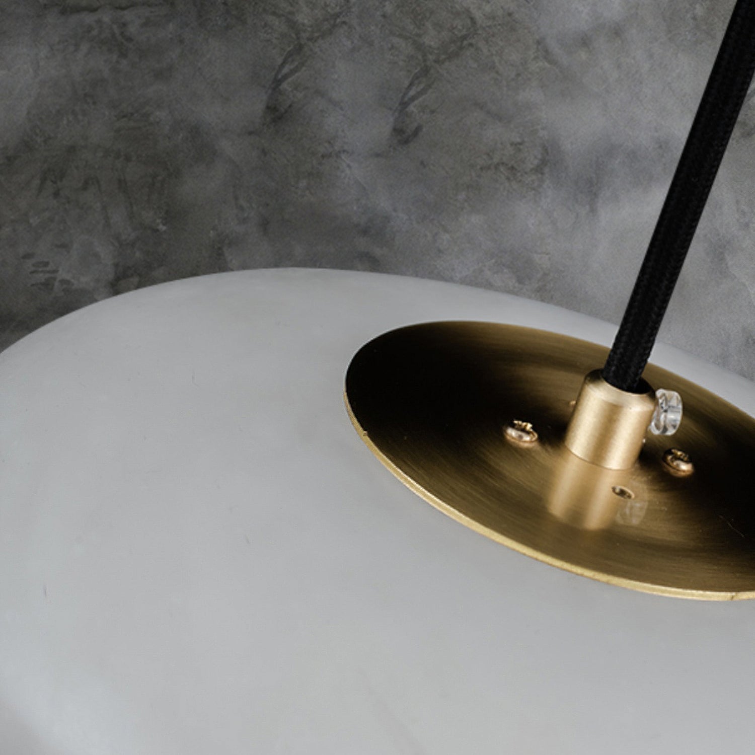 Pendant LampTONGOTDI Round Marble Pendant LampDia 20cm x W 8.5cm / ∅ 7.9″ x W 3.3″Brass & WhiteLennar Visual